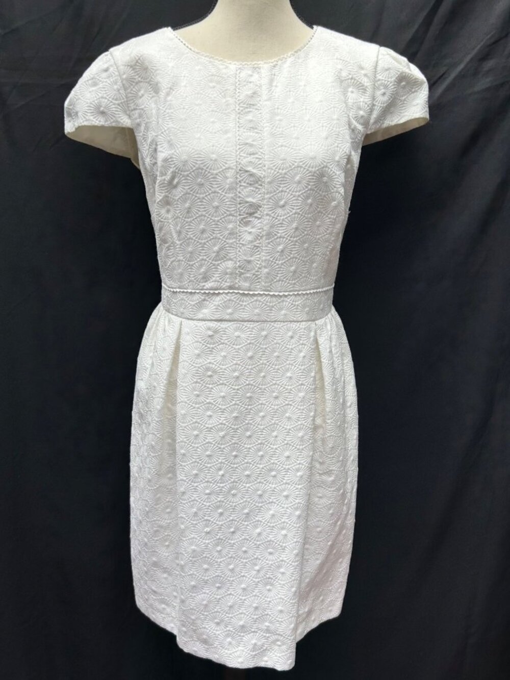 Boden White Embossed Floral Cap Sleeve Fit & Flare Dress 10R Old Money